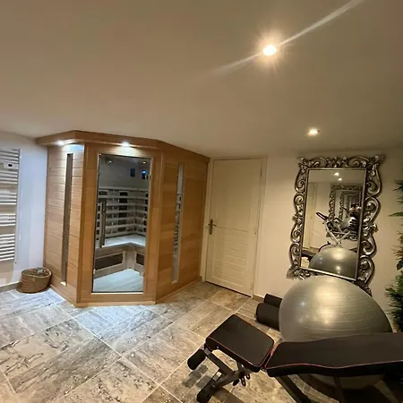 L Eneide Villa