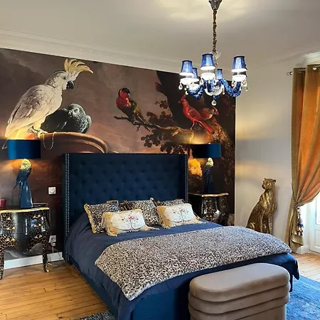 L Eneide Villa *